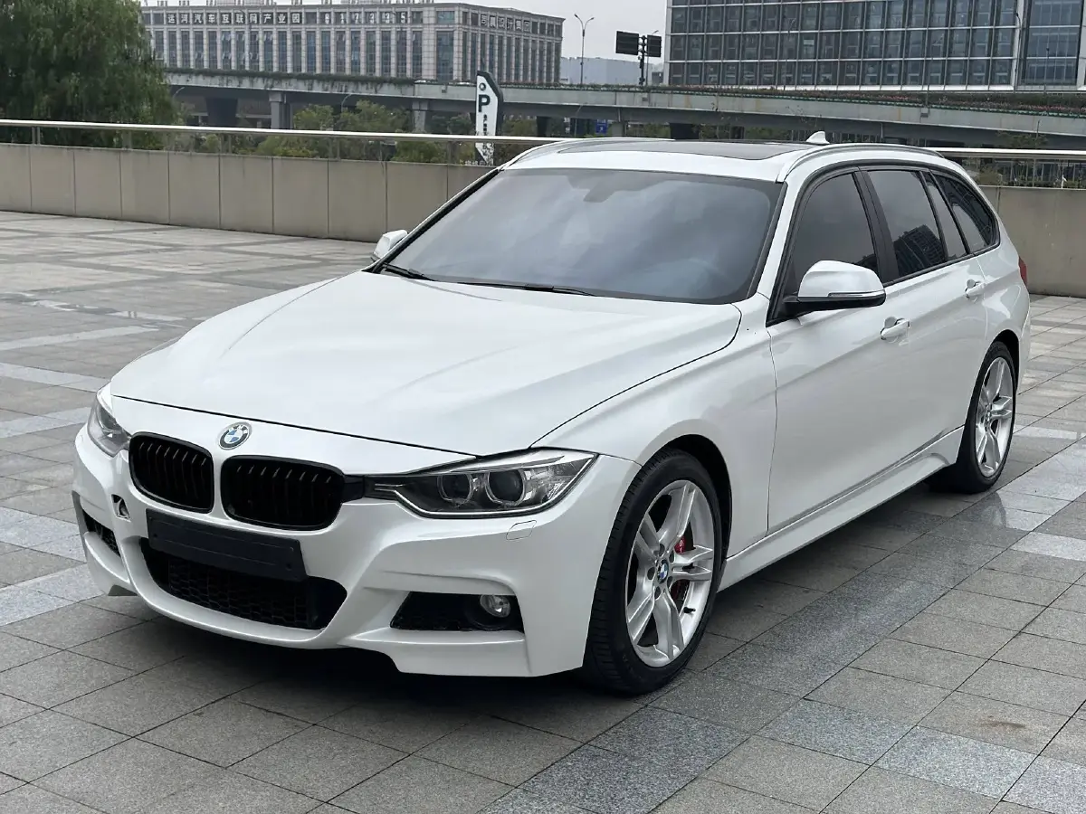 2013 BMW 3 Series 2.0T 184HP L4 8AT