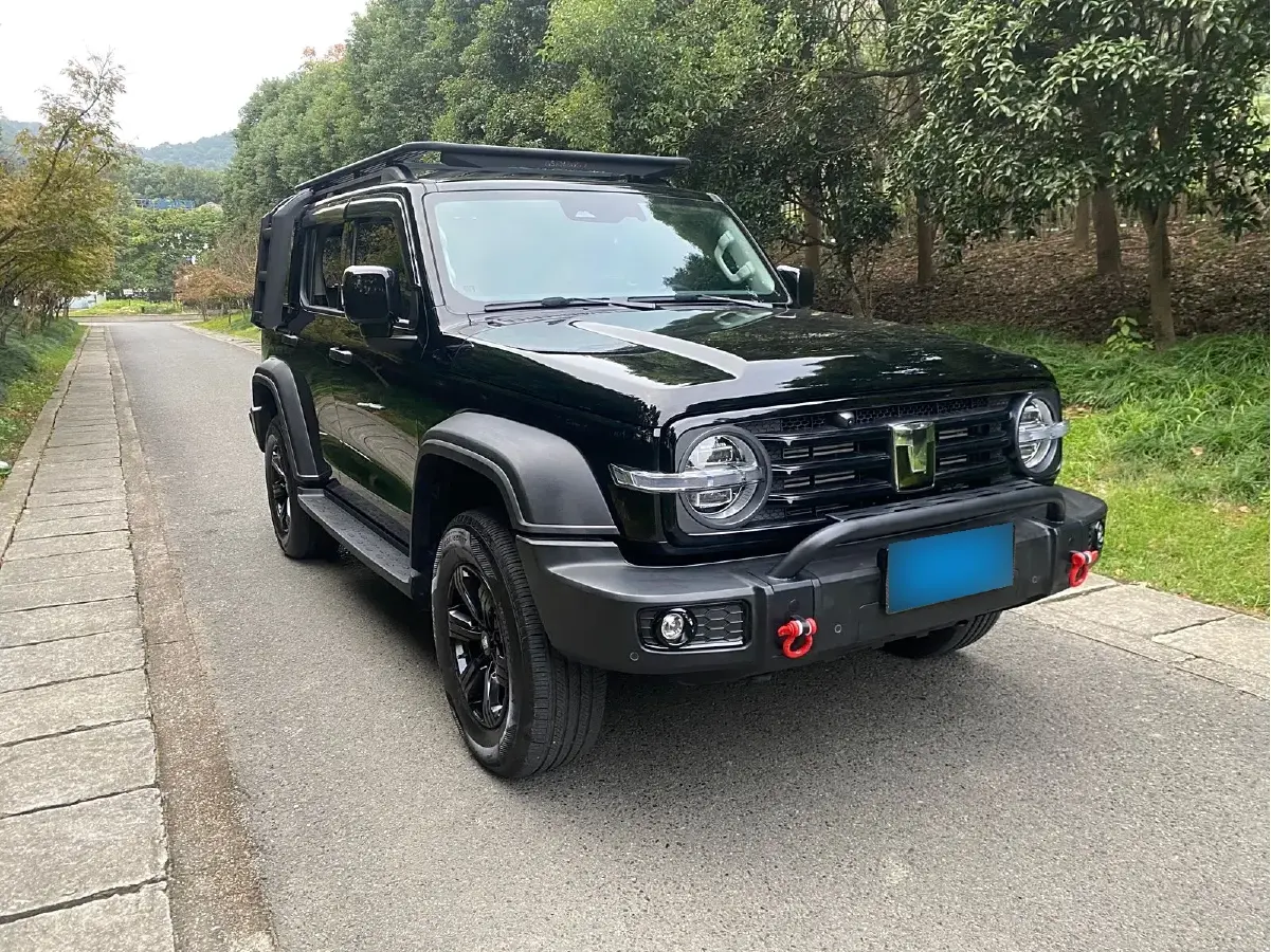 2024 Tank 300 2.0T 227HP L4 8AT