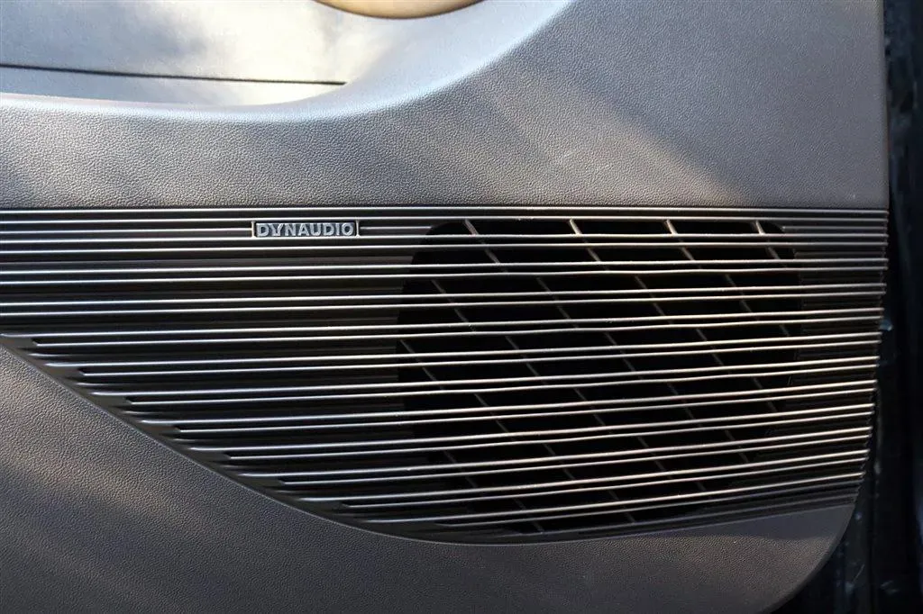 2022 Denza D9 1.5T 139HP L4 E-CVT PHEV 40.06KWH,autocango,china used car exporter,china ev exporter,chinese used car exporter,chinese used ev exporter