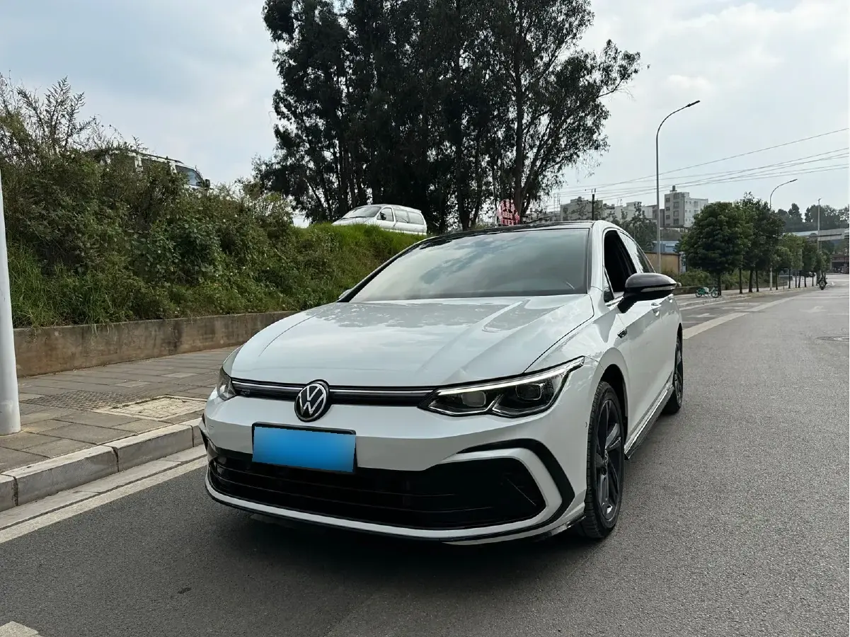 2020 Volkswagen Golf 1.4T 150HP L4 7DCT