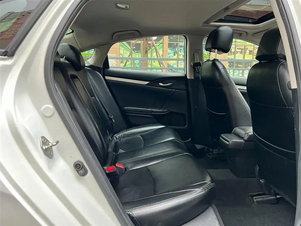 2016 Honda Civic 1.5T 177HP L4 6MT,autocango,china used car exporter,china ev exporter,chinese used car exporter,chinese used ev exporter