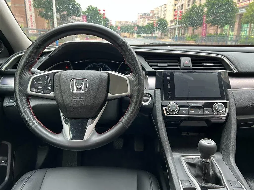 2016 Honda Civic 1.5T 177HP L4 6MT,autocango,china used car exporter,china ev exporter,chinese used car exporter,chinese used ev exporter