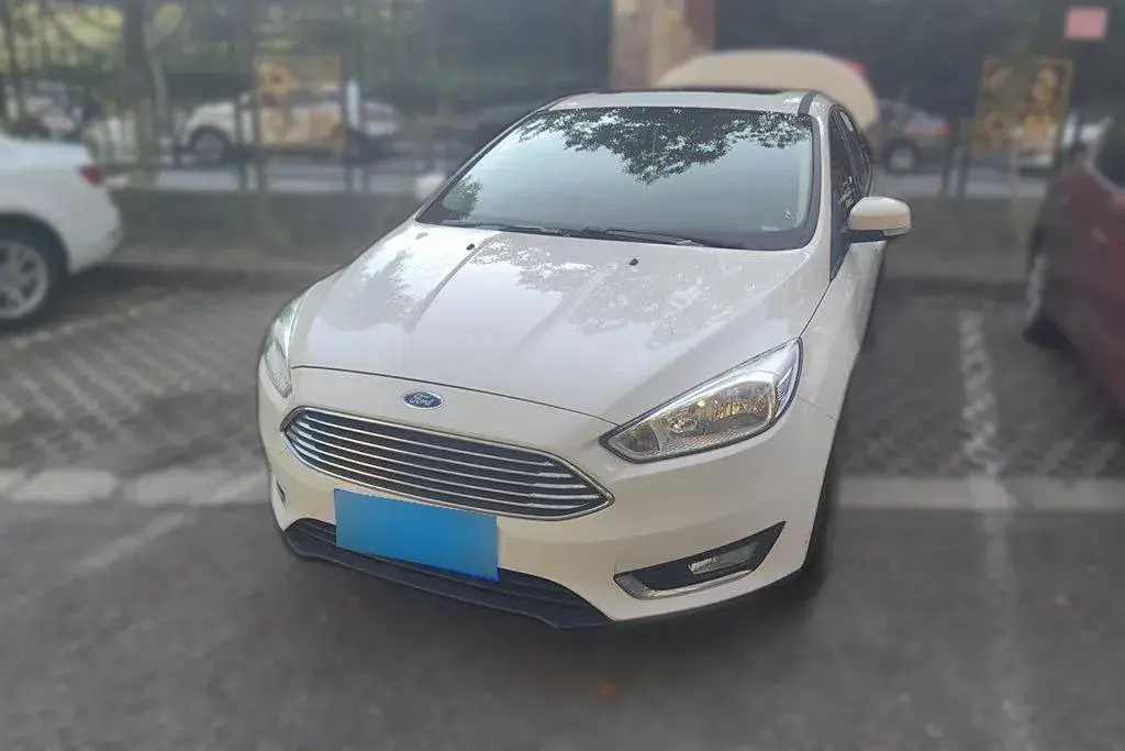 2017 Ford Focus 1.6L 125HP L4 6DCT