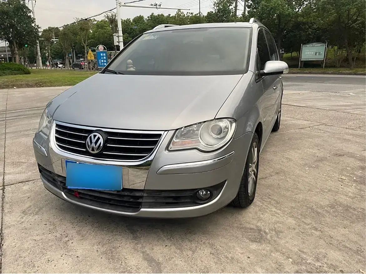 2008 Volkswagen Touran 1.8T 150HP L4 6AT