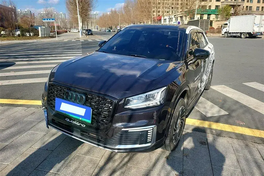 2019 Audi Q2L e-tron BEV 39.7KWH