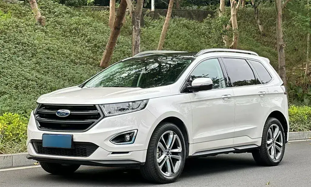 2018 Ford Edge 2.0T 245HP L4 6AT