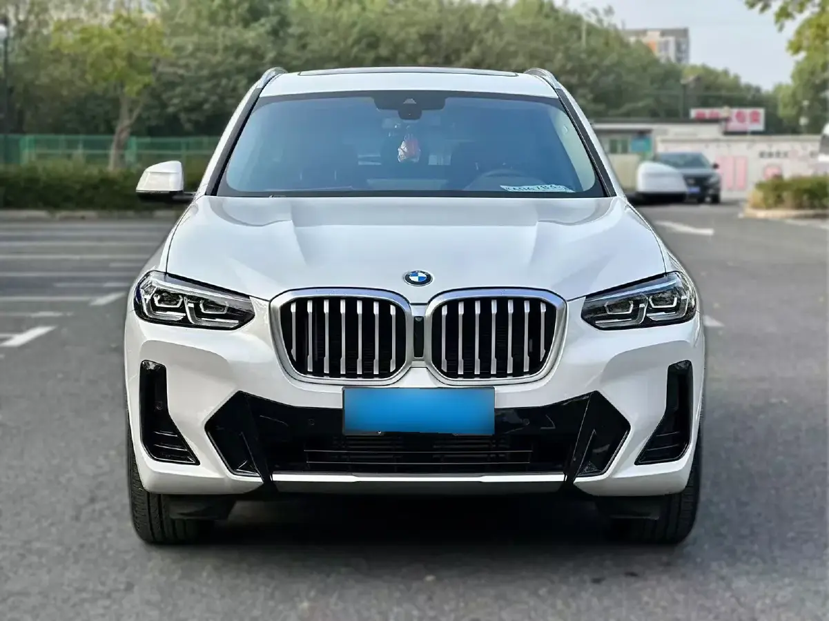 2022 BMW X3 2.0T 184HP L4 8AT