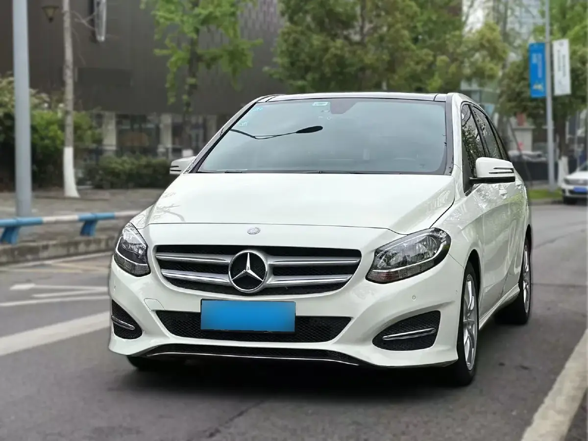 2015 Mercedes-Benz B Class 1.6T 156HP L4 7DCT