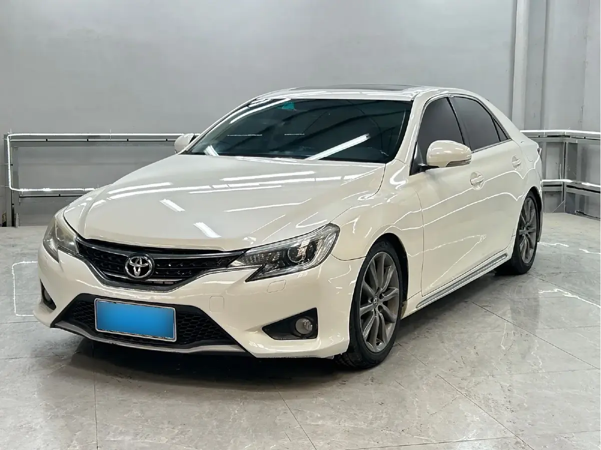 2013 Toyota Reiz 2.5L 193HP V6 6AT