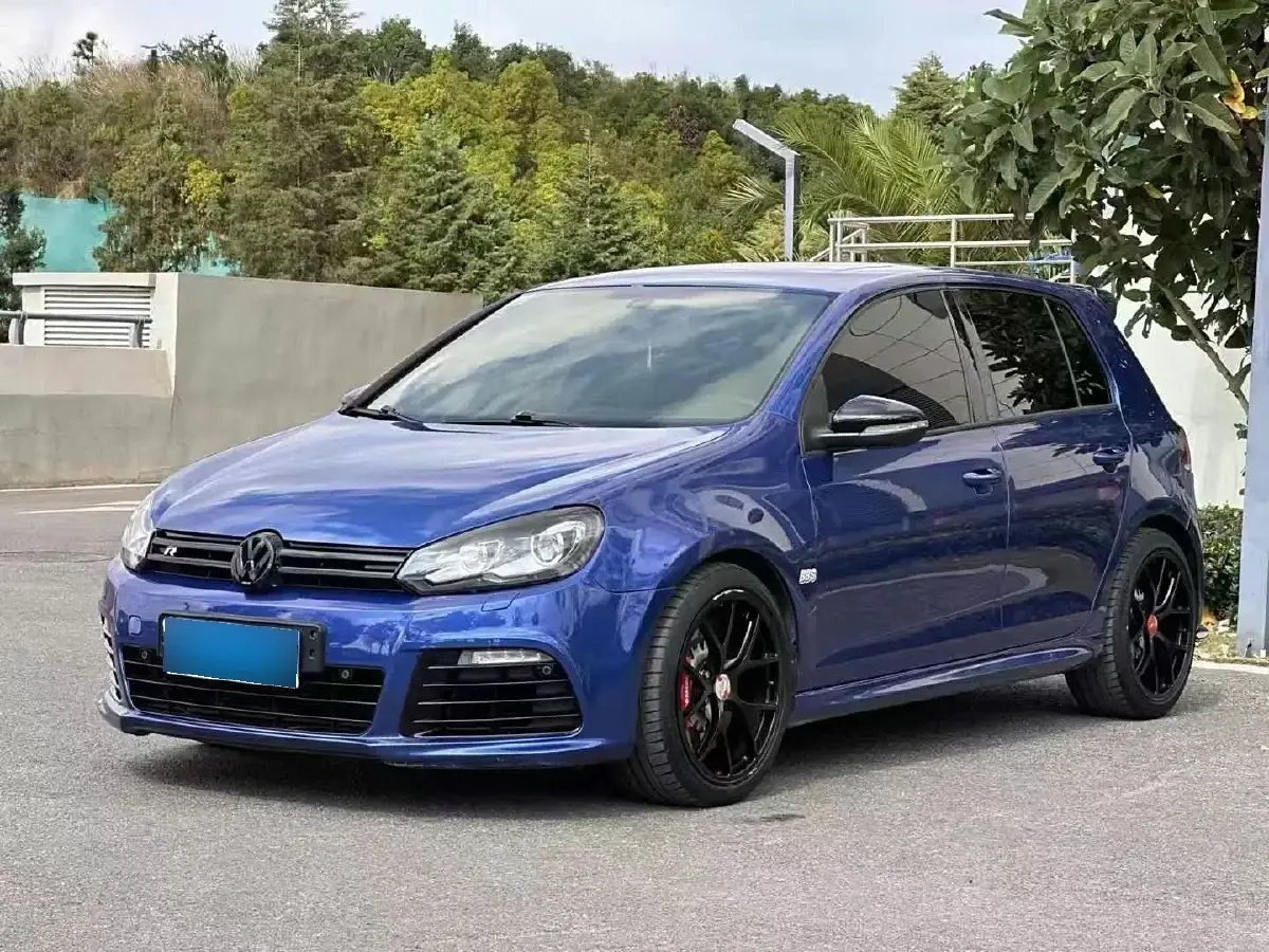 2011 Volkswagen Golf 2.0T 256HP L4 6DCT