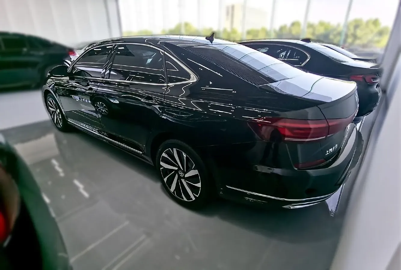 2022 Volkswagen Passat 2.0T 186HP L4 7DCT,autocango,china used car exporter,china ev exporter,chinese used car exporter,chinese used ev exporter