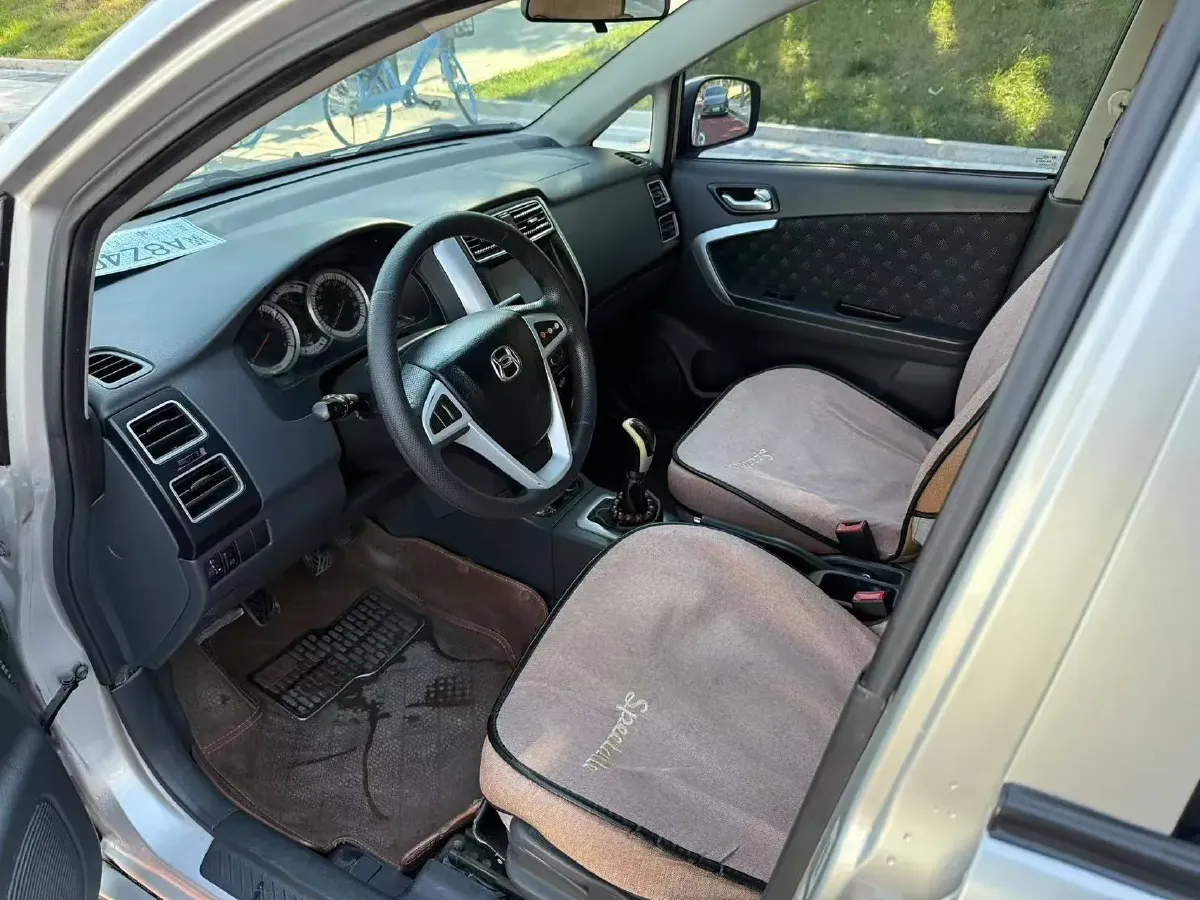 2014 Suzuki Liana A6 1.4L 101HP L4 5MT,autocango,china used car exporter,china ev exporter,chinese used car exporter,chinese used ev exporter