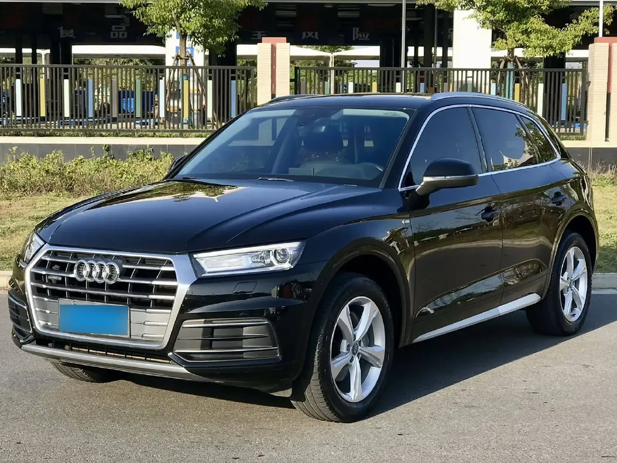 2018 Audi Q5L 2.0T 190HP L4 7DCT
