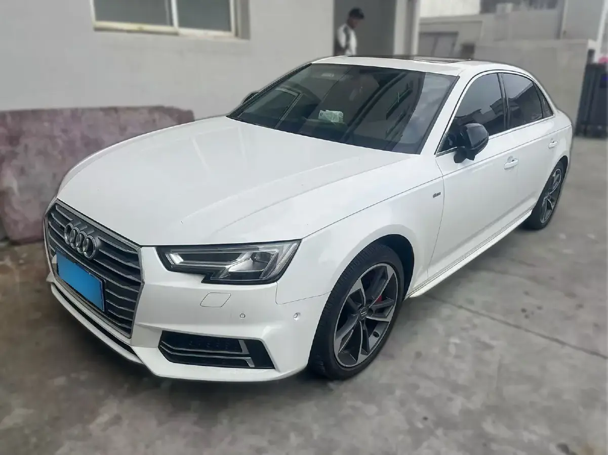 2018 Audi A4L 2.0T 252HP L4 7DCT
