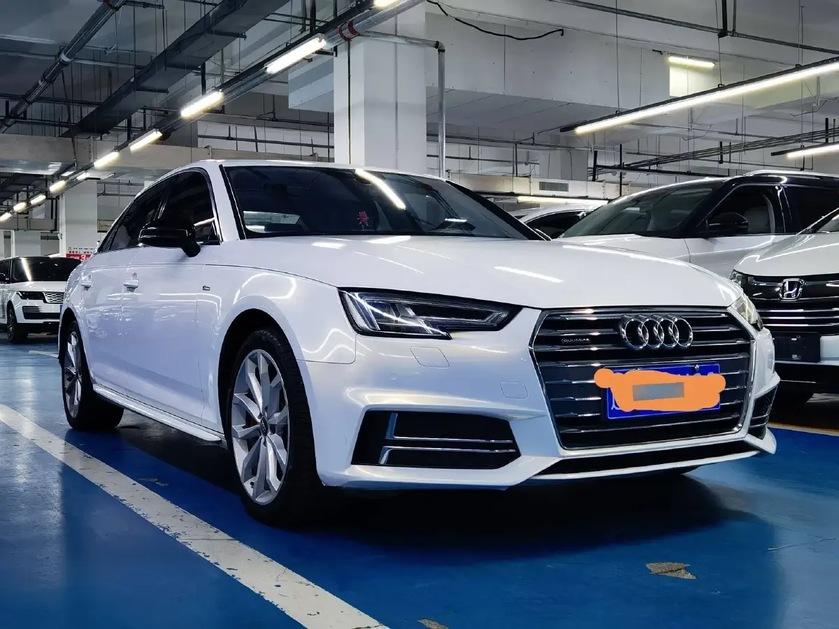 2018 Audi A4L 2.0T 252HP L4 7DCT