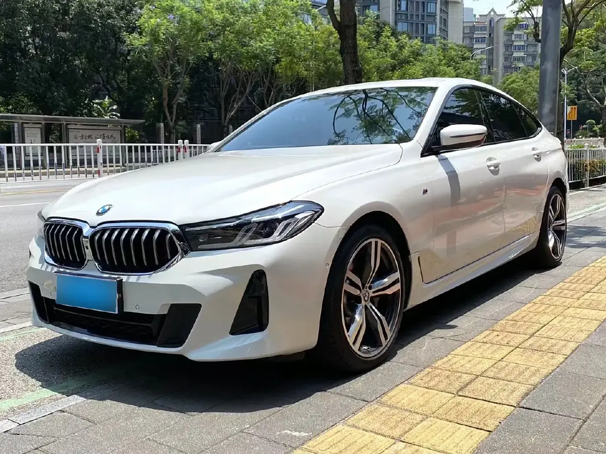 2022 BMW 6 Series GT 2.0T 245HP L4 8AT