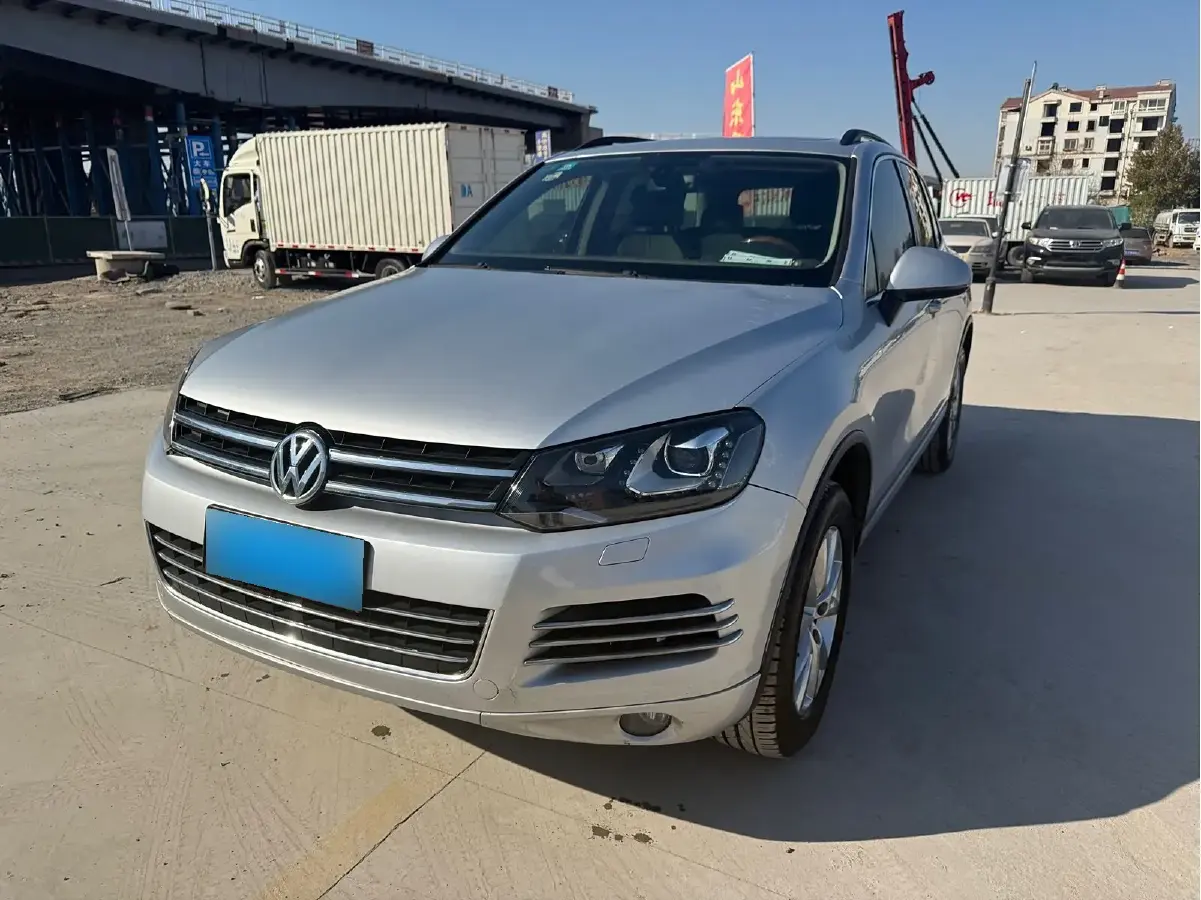 2012 Volkswagen Touareg 3.0T 290HP V6 8AT