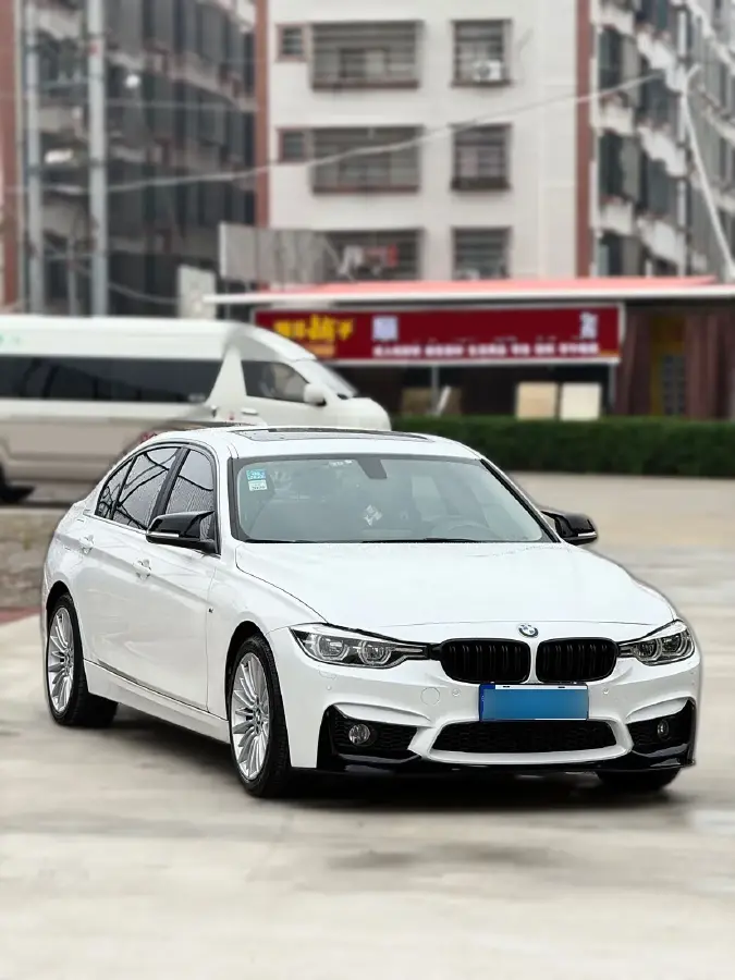 2018 BMW 3 Series 2.0T 184HP L4 8AT