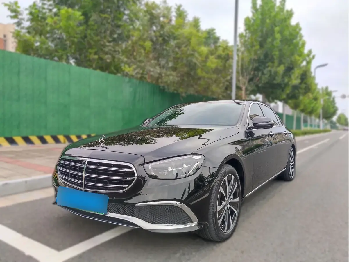 2022 Mercedes-Benz E Class 2.0T 211HP L4 9AT PHEV 25.4KWH