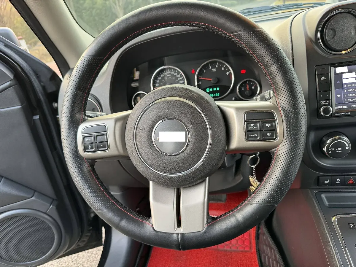 2014 Jeep Patriot 2.4L 170HP L4 6AT,autocango,china used car exporter,china ev exporter,chinese used car exporter,chinese used ev exporter