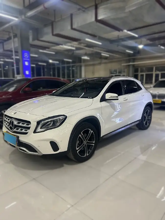 2018 Mercedes-Benz GLA Class 1.6T 156HP L4 7DCT