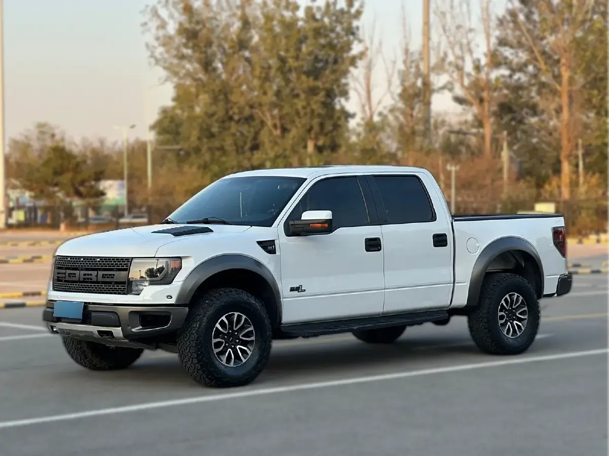 2014 Ford F-150 6.2L 412HP V8 6AT