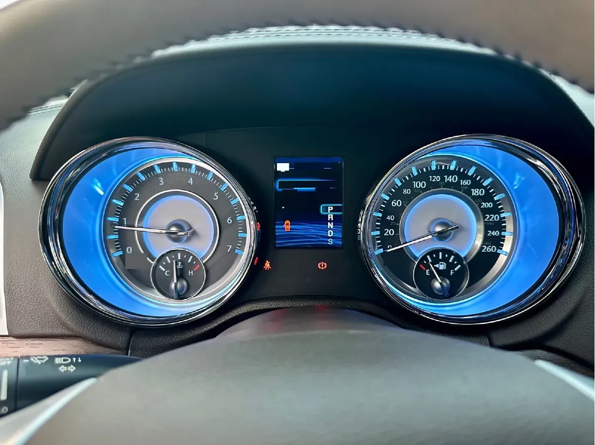 2014 Chrysler 300C 3.0L 234HP V6 8AT,autocango,china used car exporter,china ev exporter,chinese used car exporter,chinese used ev exporter