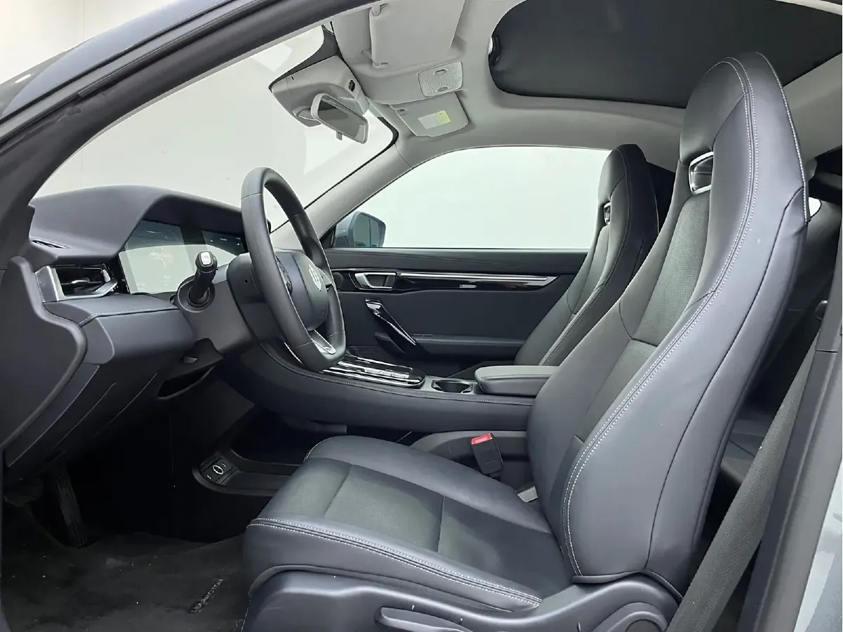 2019 Leapmotor S01 BEV 35.6KWH,autocango,china used car exporter,china ev exporter,chinese used car exporter,chinese used ev exporter