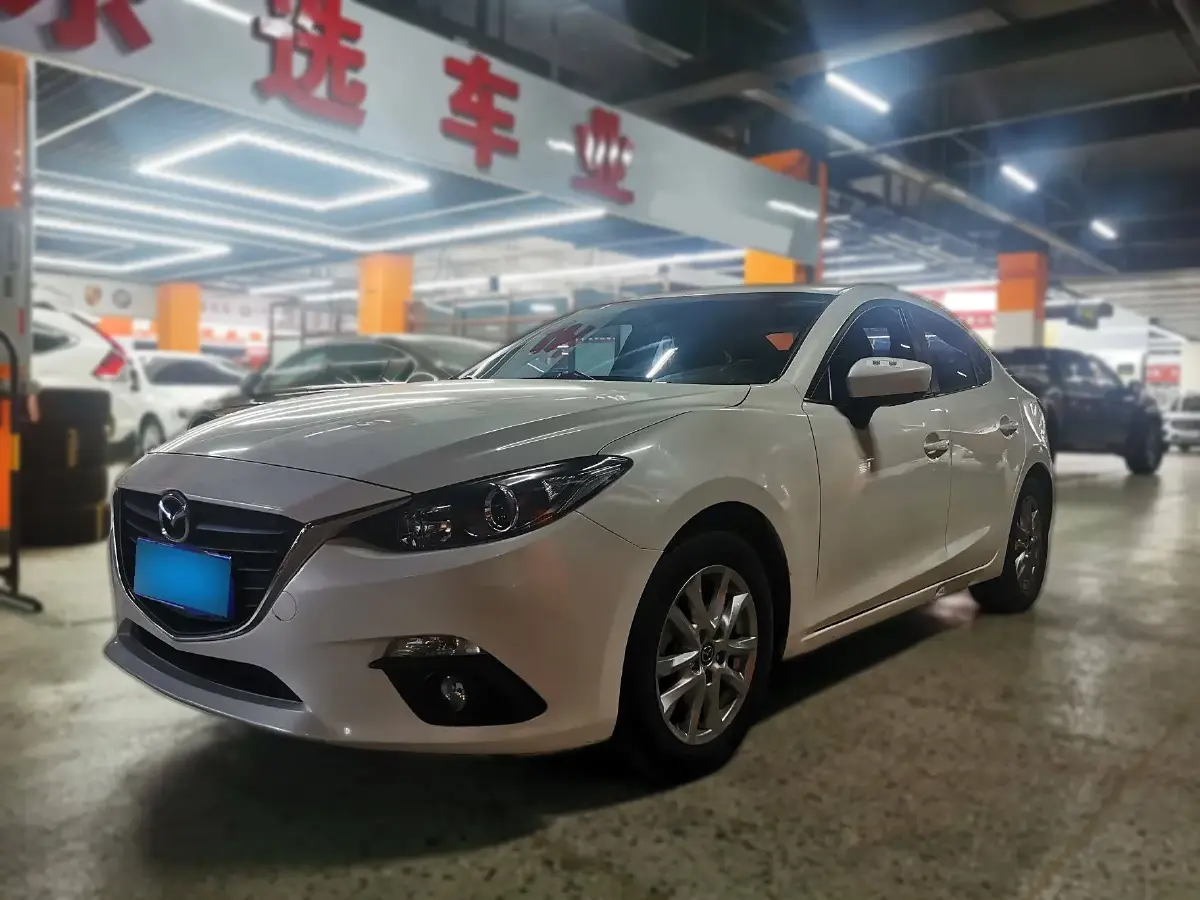 2016 Mazda 3 Axela 1.5L 117HP L4 6AT