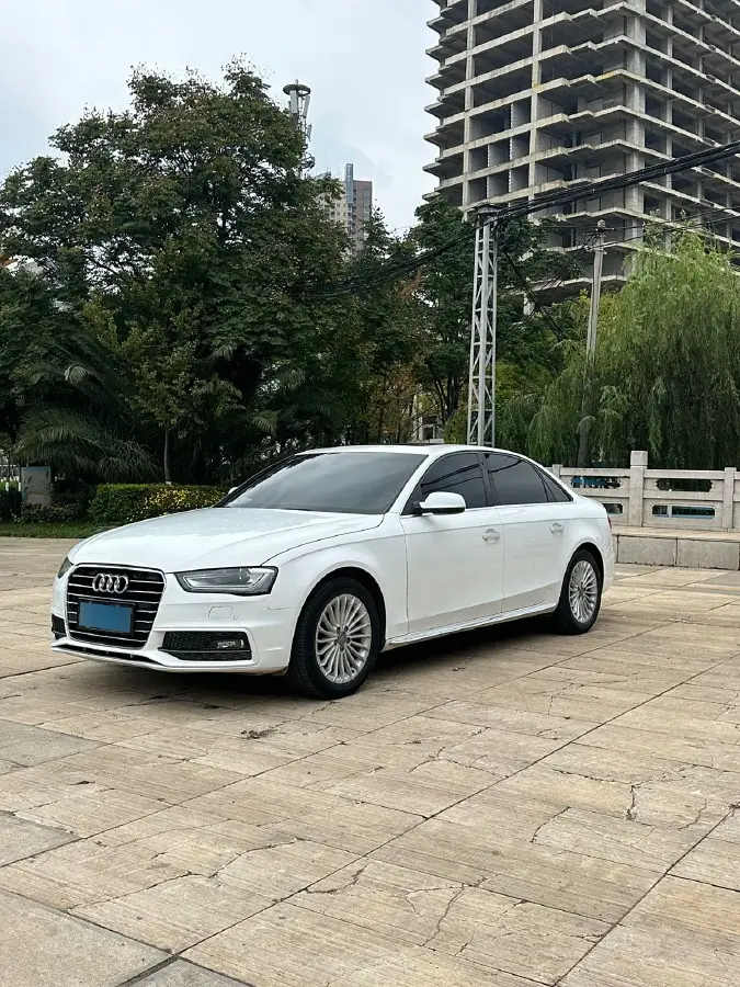 2016 Audi A4L 2.0T 180HP L4 CVT