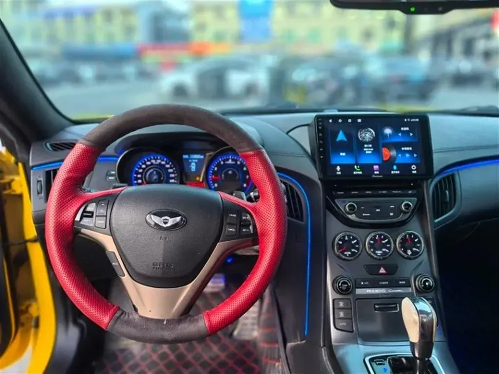 2012 Hyundai Rohens-Coupe 2.0T 260HP L4 8AT,autocango,china used car exporter,china ev exporter,chinese used car exporter,chinese used ev exporter