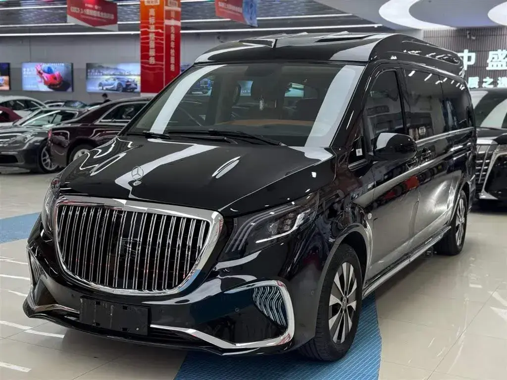 2023 Mercedes-Benz Vito 2.0T 211HP L4 9AT