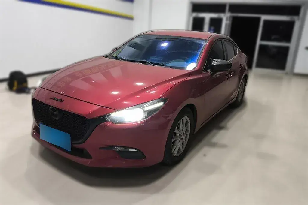 2017 Mazda 3 Axela 1.5L 117HP L4 6AT