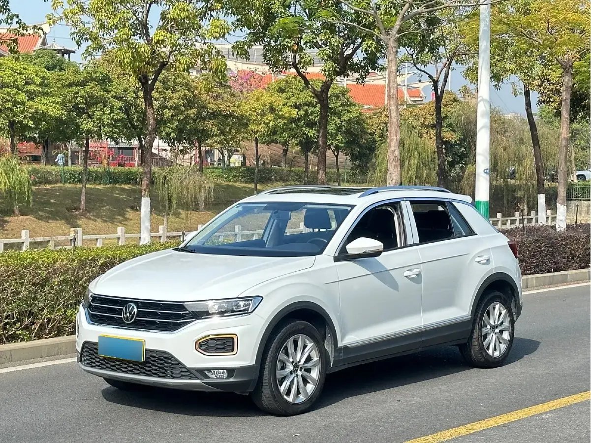 2022 Volkswagen T-Roc 1.4T 150HP L4 7DCT