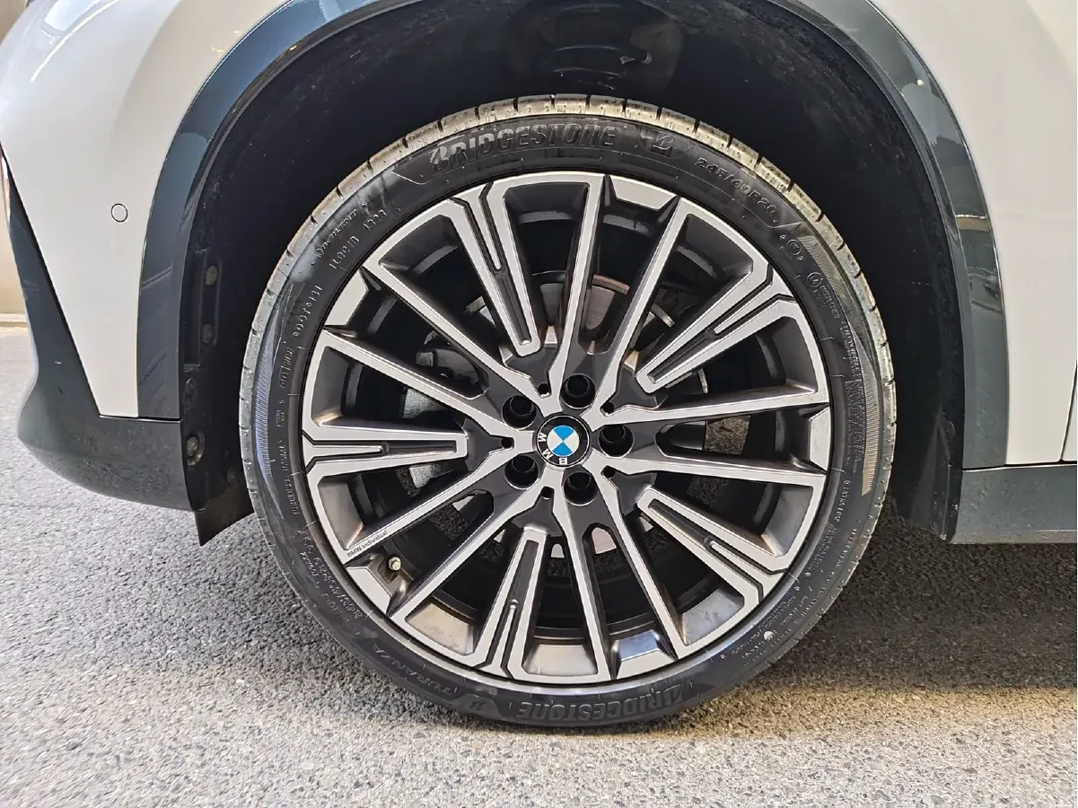 2023 BMW X1 2.0T 204HP L4 7DCT,autocango,china used car exporter,china ev exporter,chinese used car exporter,chinese used ev exporter