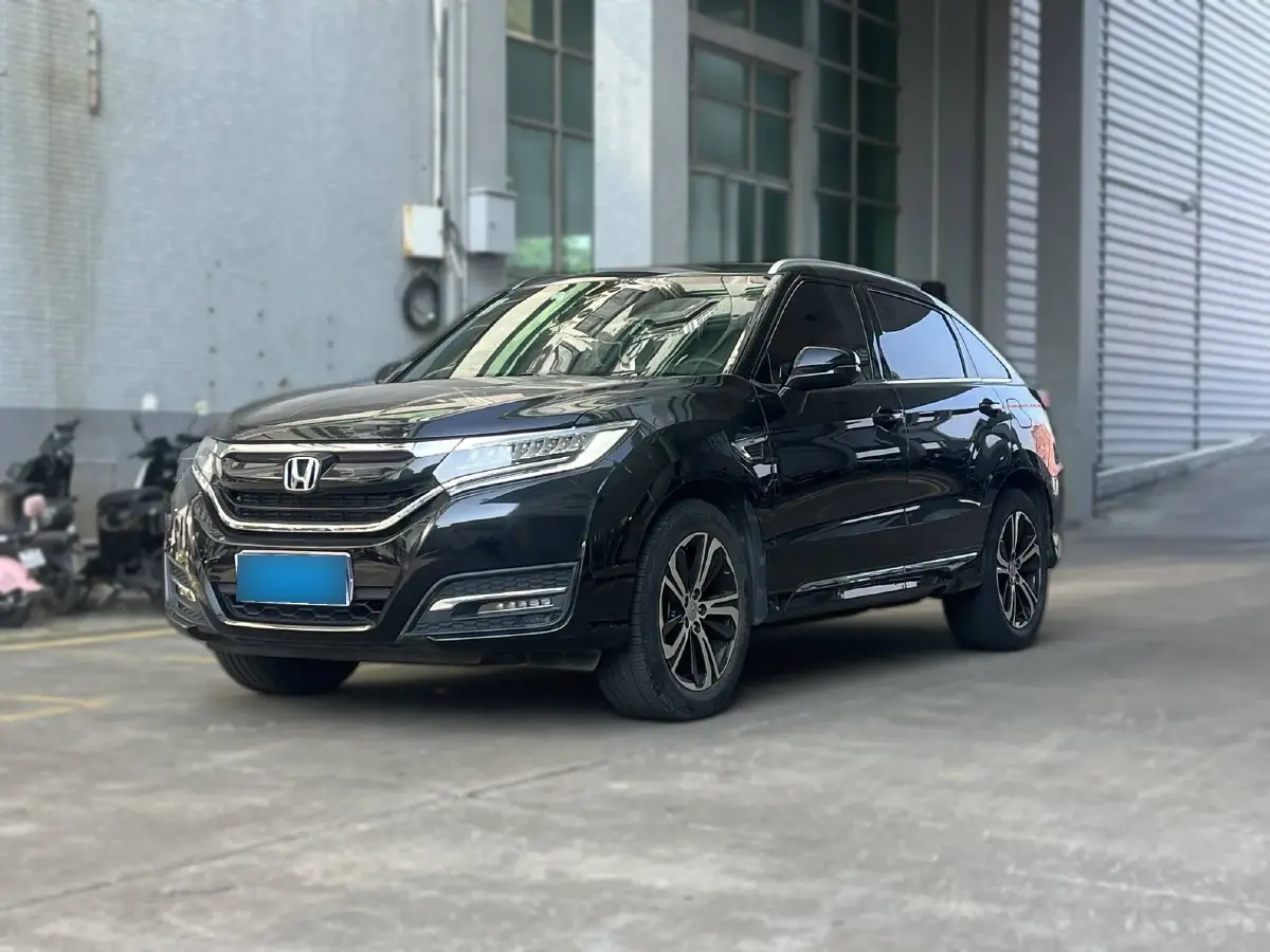 2017 Honda UR-V 2.0T 272HP L4 9AT