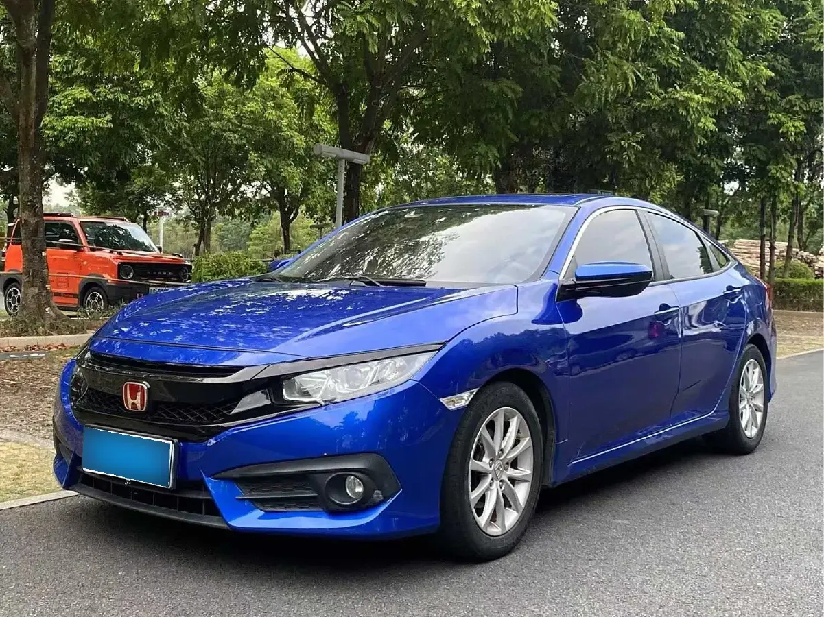 2016 Honda Civic 1.0T 125HP L3 CVT
