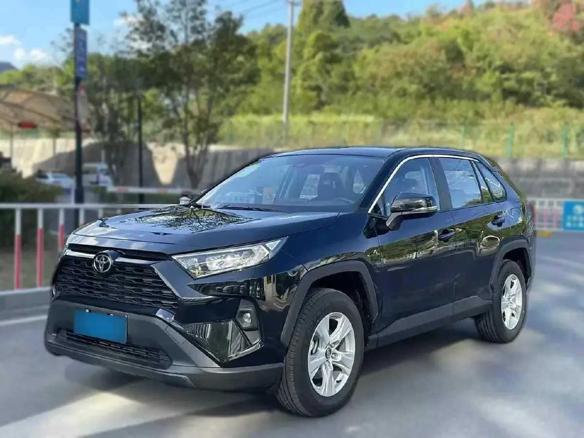 2024 Toyota RAV4 2.0L 171HP L4 CVT