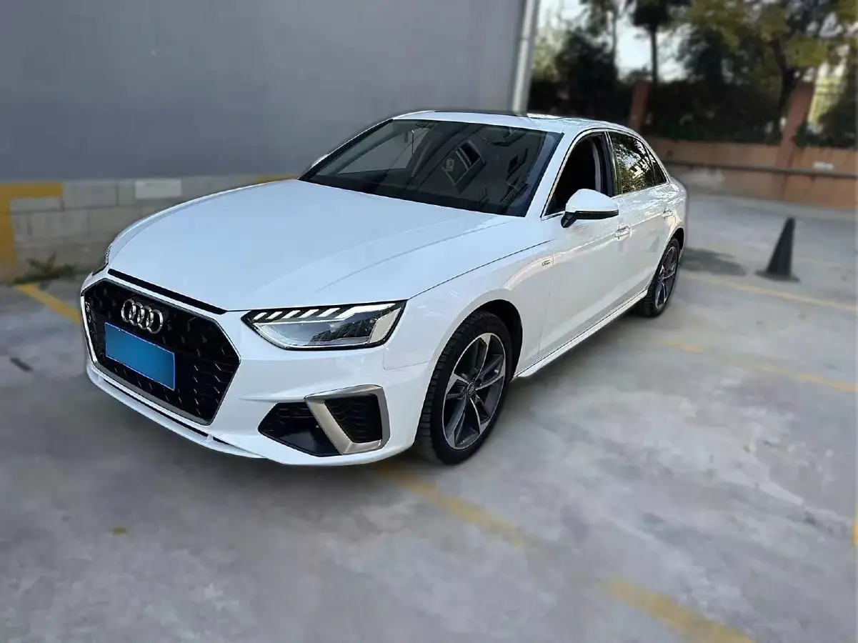 2020 Audi A4L 2.0T 190HP L4 7DCT