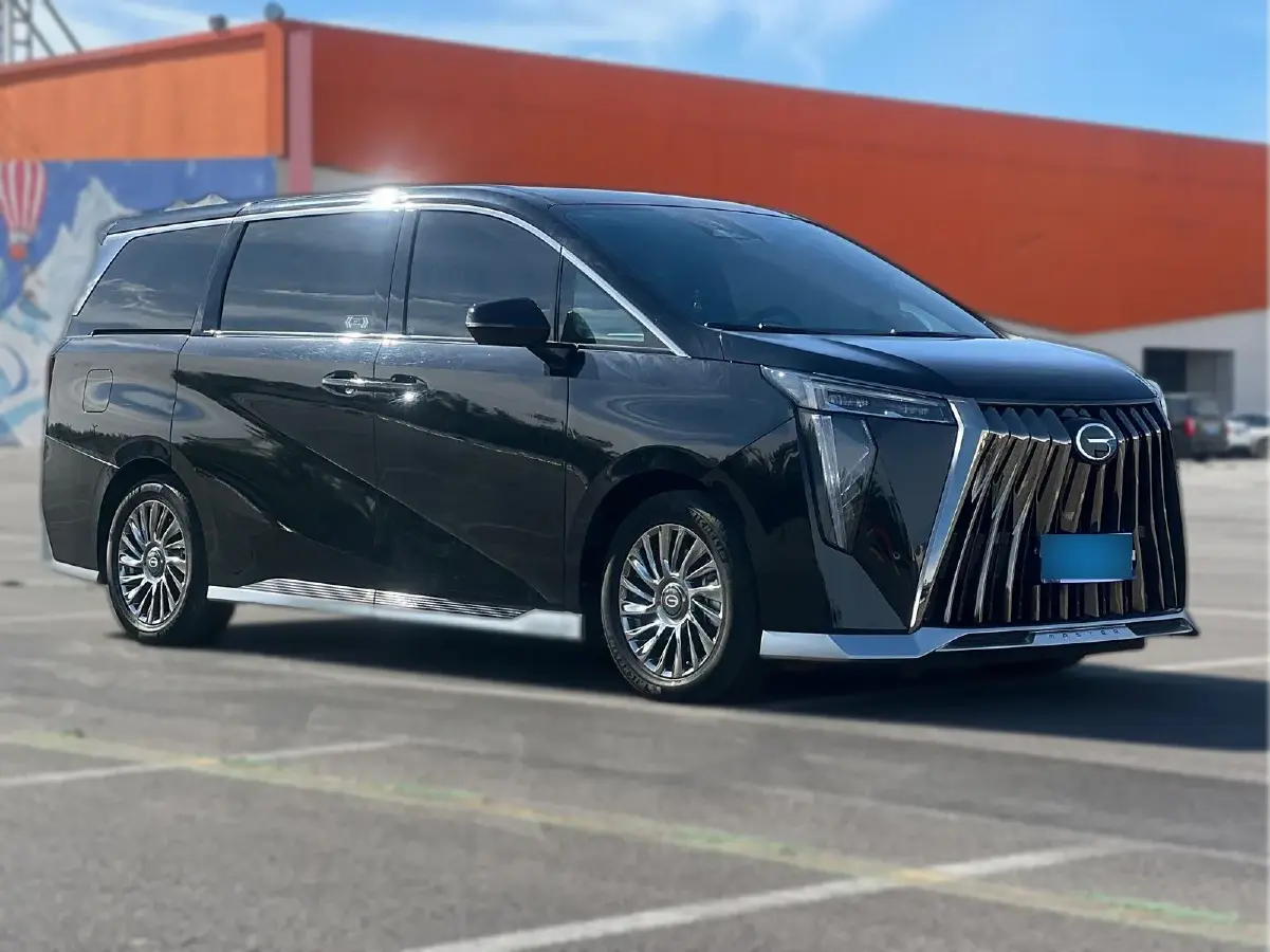 2023 GAC Trumpchi M8 2.0T 190HP L4 E-CVT Hybrid