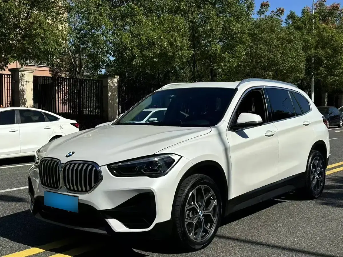 2021 BMW X1 2.0T 192HP L4 7DCT