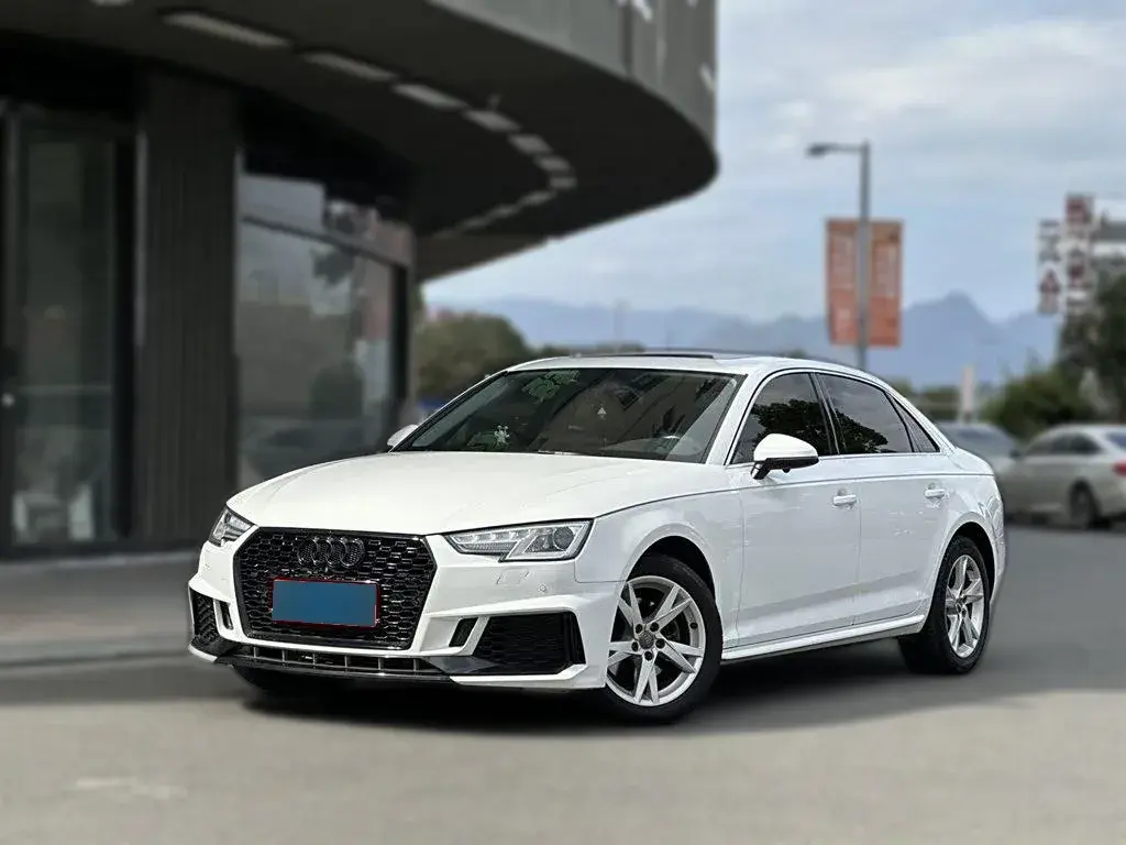 2017 Audi A4L 2.0T 190HP L4 7DCT