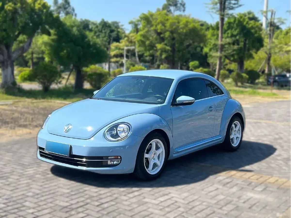 2015 Volkswagen Beetle 1.4T 160HP L4 7DCT