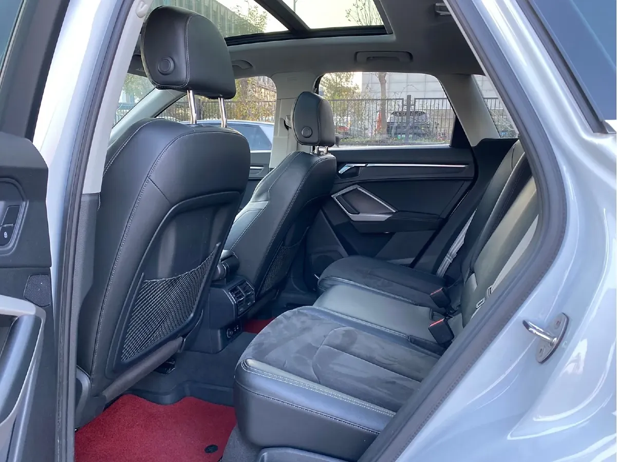 2020 Audi Q3 2.0T 220HP L4 7DCT,autocango,china used car exporter,china ev exporter,chinese used car exporter,chinese used ev exporter