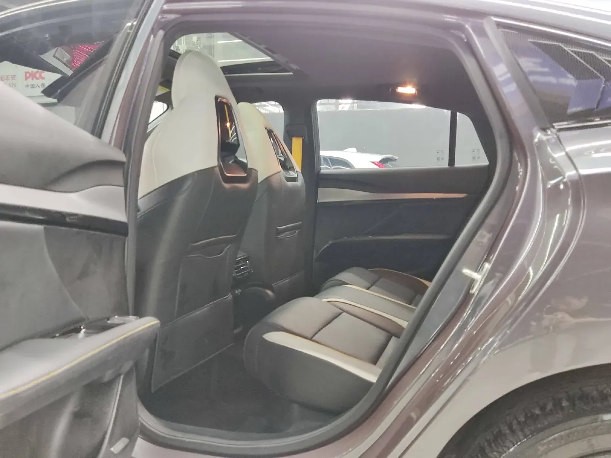 2022 MG 5 Scorpio 1.5T 181HP L4 7DCT,autocango,china used car exporter,china ev exporter,chinese used car exporter,chinese used ev exporter