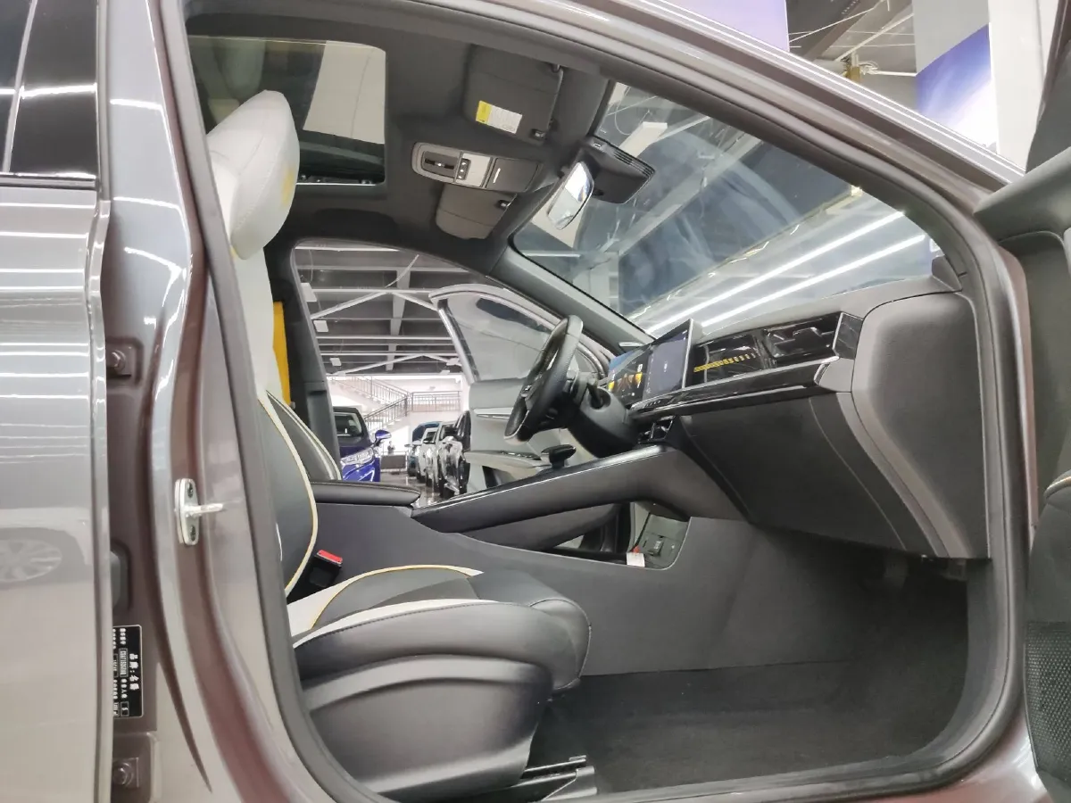 2022 MG 5 Scorpio 1.5T 181HP L4 7DCT,autocango,china used car exporter,china ev exporter,chinese used car exporter,chinese used ev exporter