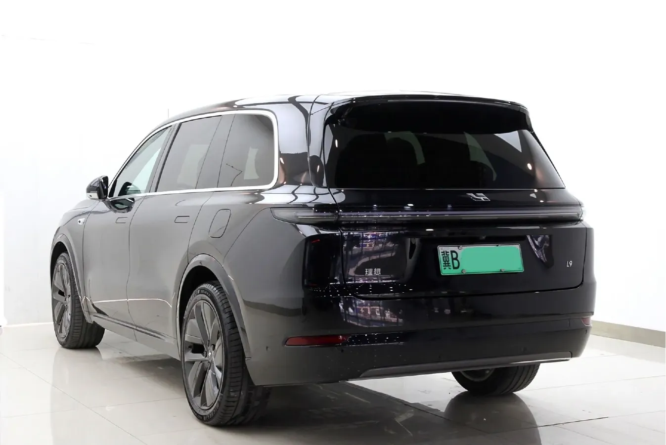 2022 Li L9 Range Extended 154HP REEV 42.6KWH,autocango,china used car exporter,china ev exporter,chinese used car exporter,chinese used ev exporter
