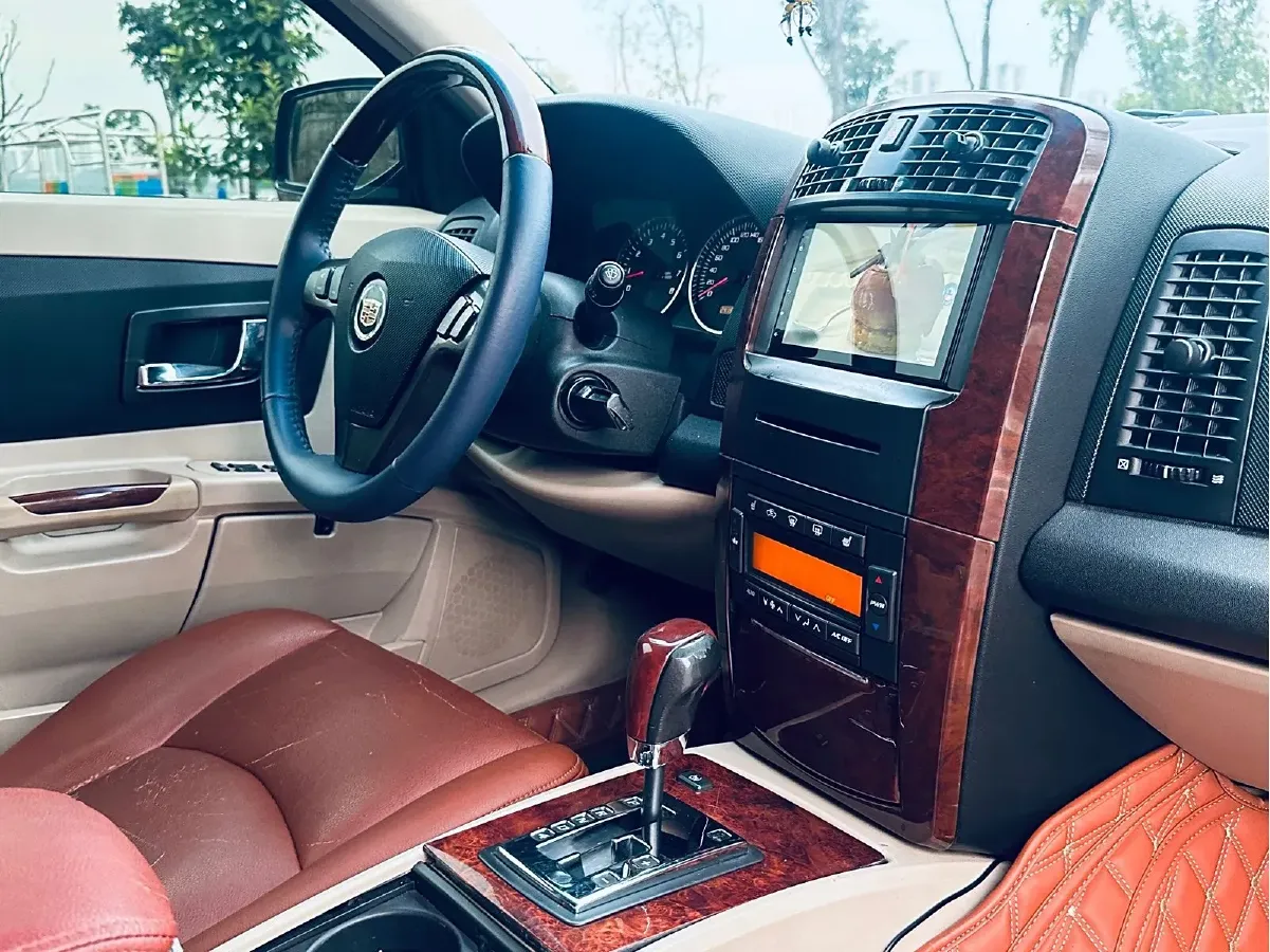 2006 Cadillac SRX 3.6L 255HP V6 5AT,autocango,china used car exporter,china ev exporter,chinese used car exporter,chinese used ev exporter