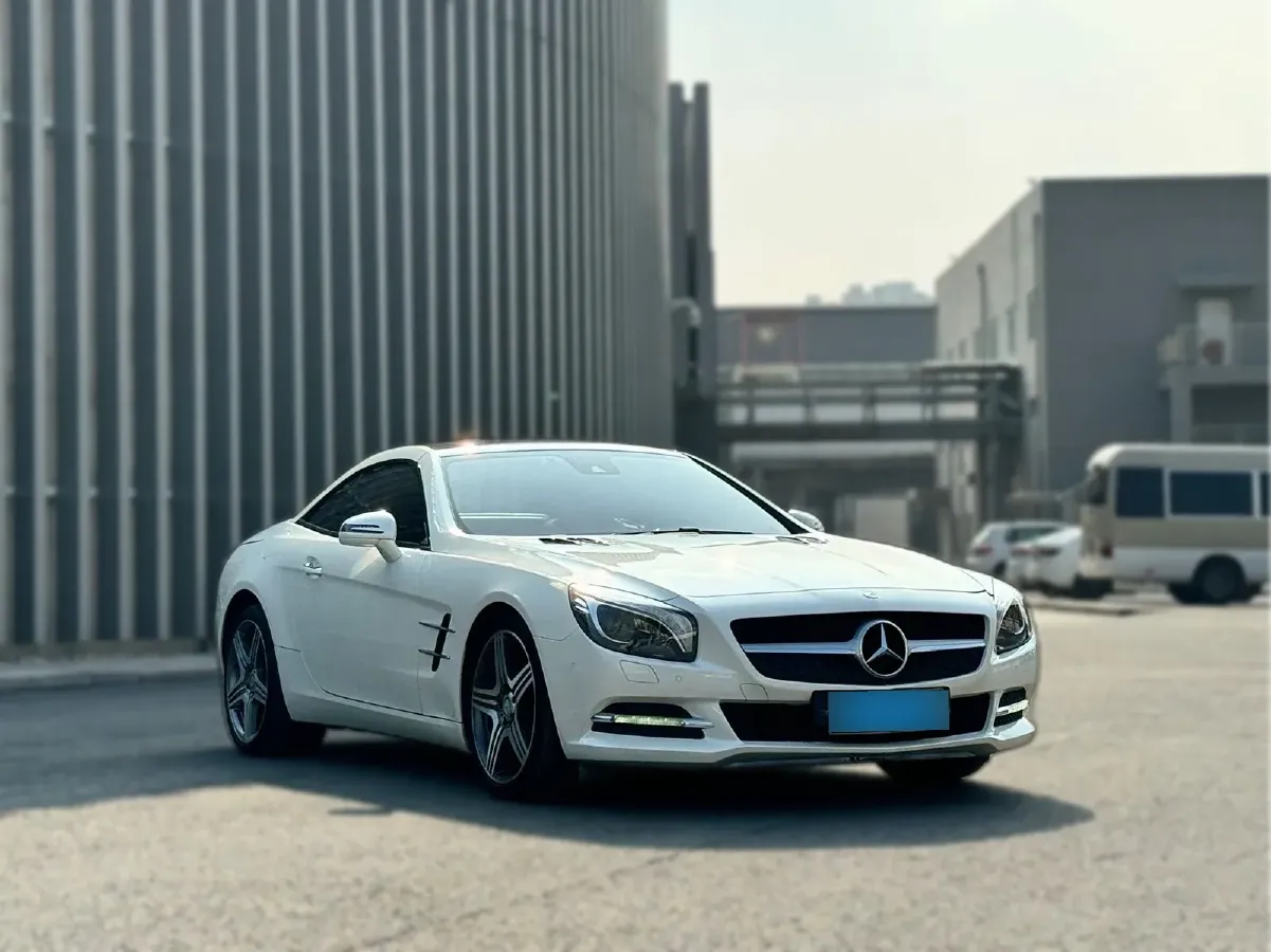 2013 Mercedes-Benz SL Class 3.5L 306HP V6 7AT,autocango,china used car exporter,china ev exporter,chinese used car exporter,chinese used ev exporter
