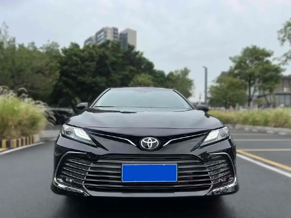 2021 Toyota Camry 2.5L 209HP L4 8AT
